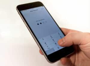 Cellphone inputting password